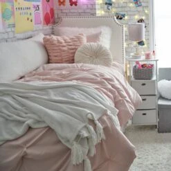 Madison Plush Tassel Throw Blanket -Best Homeware Shop 29 1