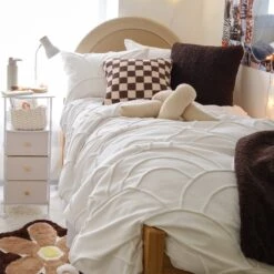 Andie Arched Tufted Comforter And Sham Set -Best Homeware Shop 40