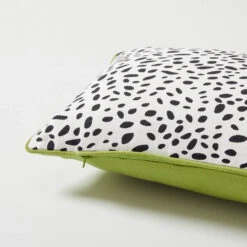 Kendall Animal Dots Lumbar Pillow Cover 7 Kendall Animal Dots Lumbar Pillow Cover -Best Homeware Shop Animal Dots Contrast Piping Lumbar Pillow Cover White Chartreuse 010