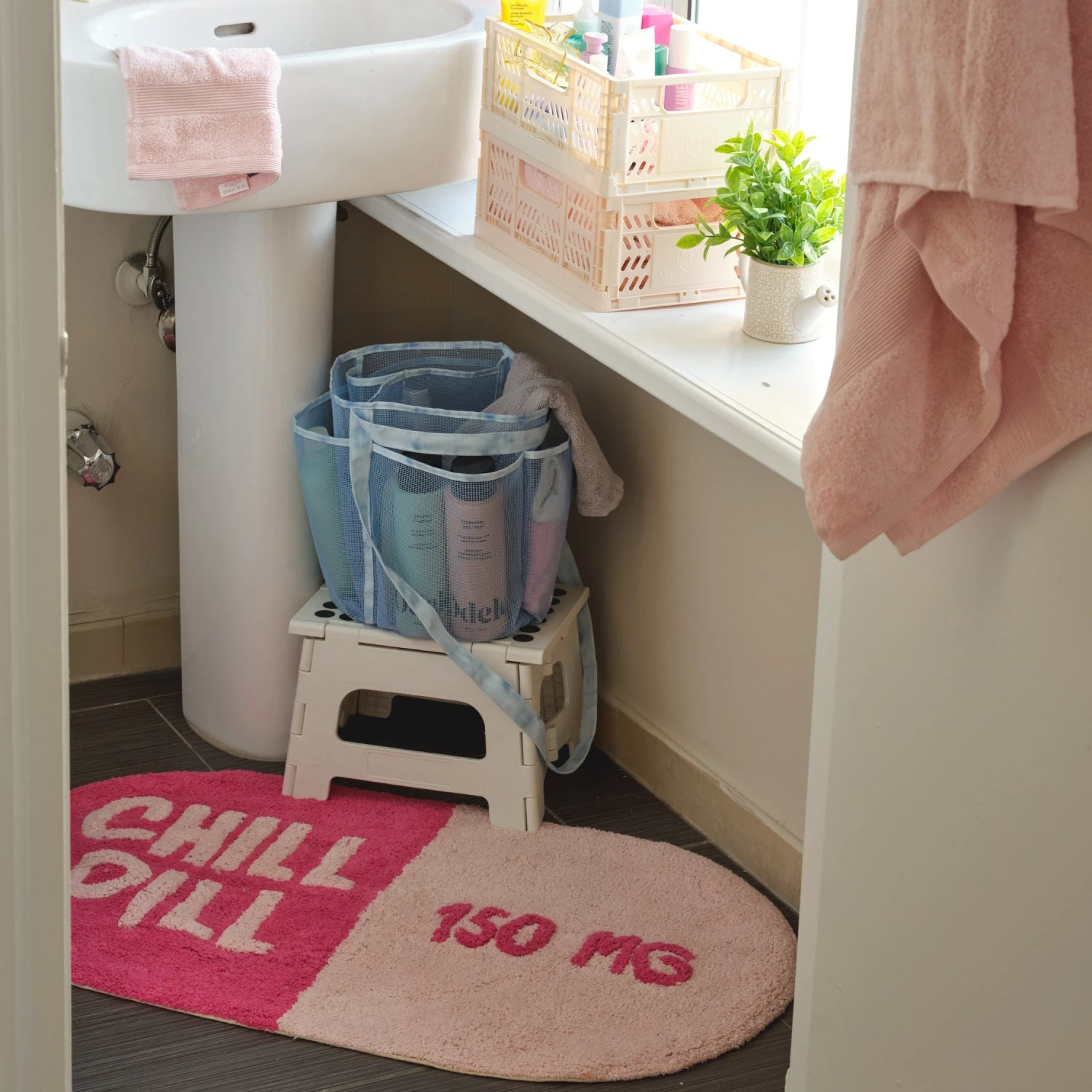 Washable Chill Pill Shaped Accent Rug Washable Chill Pill Shaped Accent Rug -Best Homeware Shop Bath Rugs ChillPill Pink