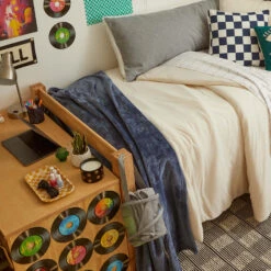 Rosie Plush Throw Blanket -Best Homeware Shop Blue 1b6ff388 c4e9 4fbc ac56 4a2b60be2eb9