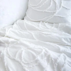Boho Rose Comforter And Sham Set -Best Homeware Shop Boho Rose White Detail 006 4487bda0 b012 48c8 bcaf f4523ed3e95a