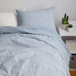 Ditsy Floral Comforter And Sham Set