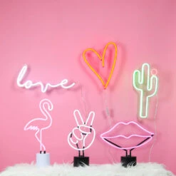Heart LED Neon Wall Sign -Best Homeware Shop Merry Bright 1 21e9f9e3 8b60 44d7 a666 91f93461f4ba