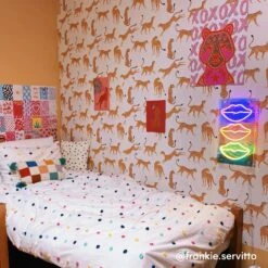 Stacked Lips Neon Sign -Best Homeware Shop NeonSigns StackedLips