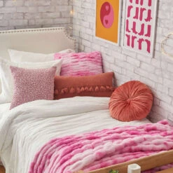 Bridgette Velvet Round Pillow -Best Homeware Shop Pink 012 1