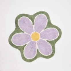Washable Flower Shaped Accent Rug