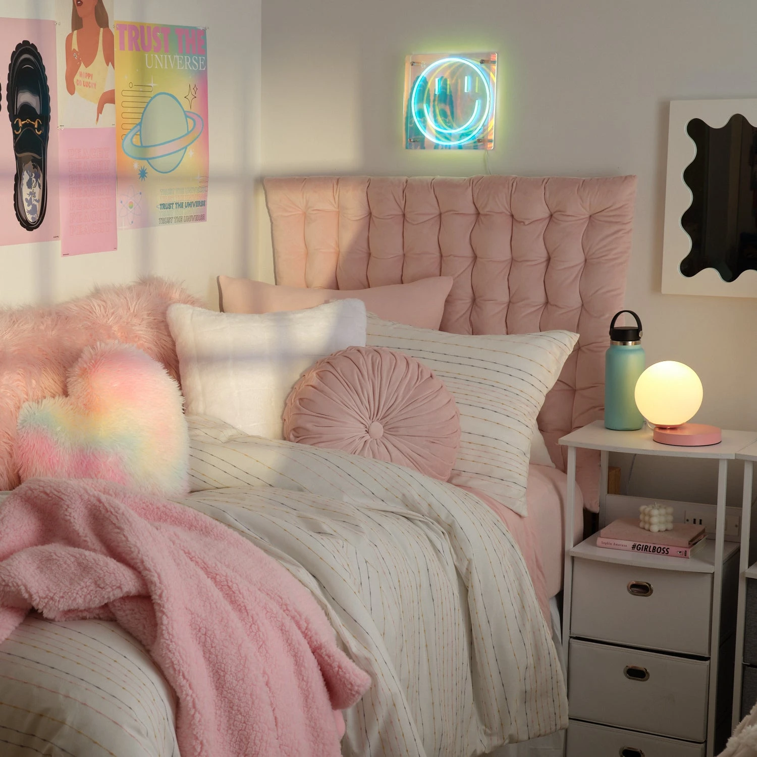 Mila Globe Accent Lamp Mila Globe Accent Lamp -Best Homeware Shop Softgirl A 046 2