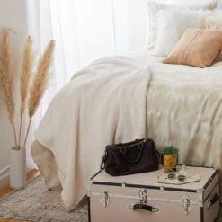 Fuzzy Fleece Throw Blanket -Best Homeware Shop THRO21 THW FUZZYFLEECE NAT 2 acd8a8e8 20e4 4a2c b91c 7453de28aa37