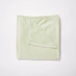 Esme Super Plush Throw Blanket -Best Homeware Shop ThrowBlanket SuperPlush Sage 003